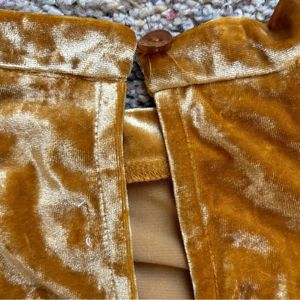 Altar’d State Velvet Goldenrod Halter Top Size Medium NWT - Picture 4 of 15